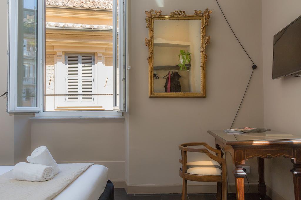 App Condotti Luxury Apartment In Roma Eksteriør bilde